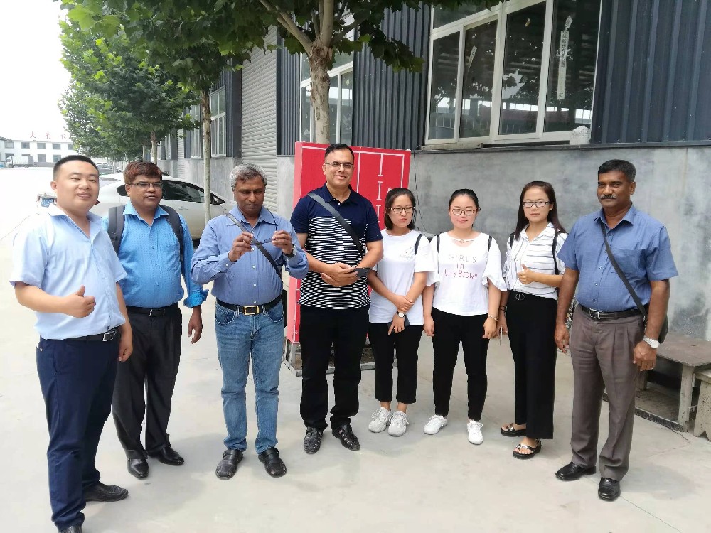 板式家具數(shù)控開料機(jī)的日常維護(hù)要點(diǎn)